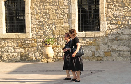 St Lazarus Church Parishioners